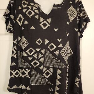 Lucky Brand Black and White Graphic Short Sleeve Top